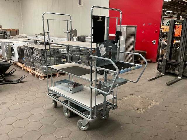 Ergobjörn etagewagen - afbeelding 1 van  7