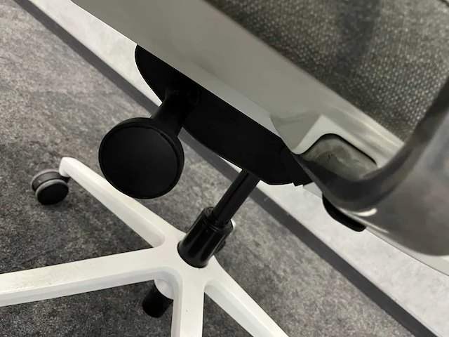 Ergonomische bureaustoel beige/wit - afbeelding 2 van  11