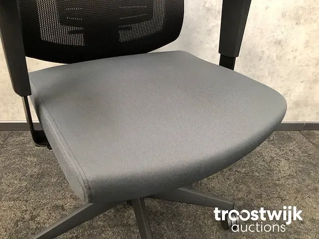 Ergonomische mesh bureaustoel - nieuw - afbeelding 7 van  12