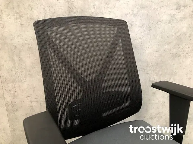 Ergonomische mesh bureaustoel - nieuw - afbeelding 8 van  12