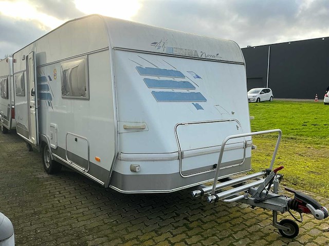 Eriba nova caravan - afbeelding 1 van  37