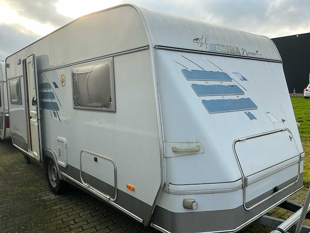 Eriba nova caravan - afbeelding 12 van  37