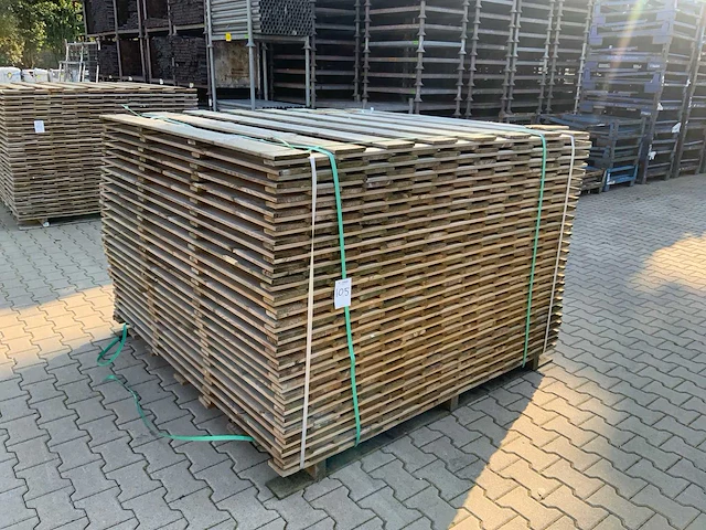 Erica h tuinscherm 1800x1800mm (25x) - afbeelding 1 van  8