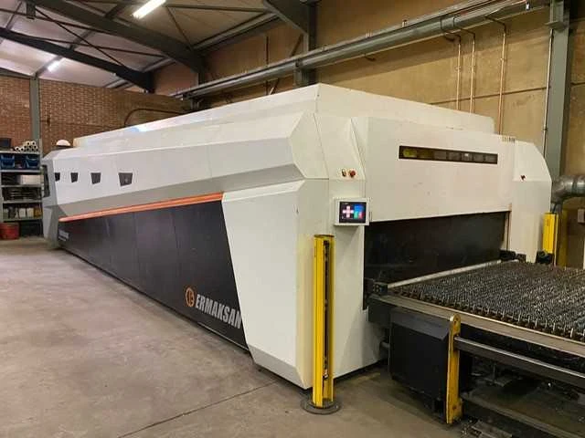 Ermaksan ipg - fibermak momentum gen 2 - lasersnijmachine - 2014 - afbeelding 12 van  28