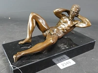 Erotisch bronzen mannelijk naakt - afbeelding 1 van  5