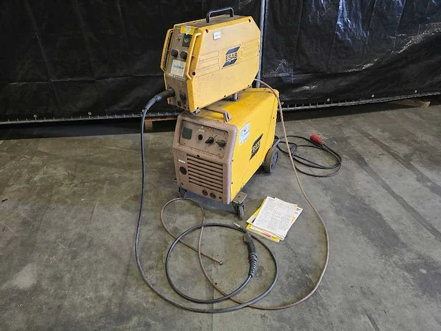 Esab - lax 320 - mig lasapparaat - afbeelding 1 van  5