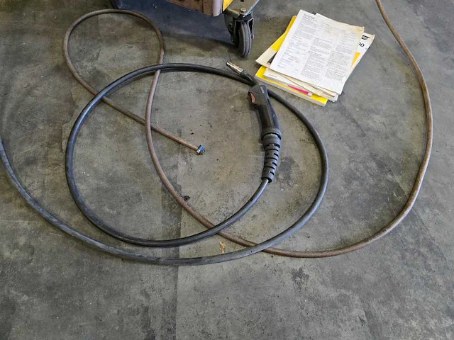 Esab - lax 320 - mig lasapparaat - afbeelding 4 van  5