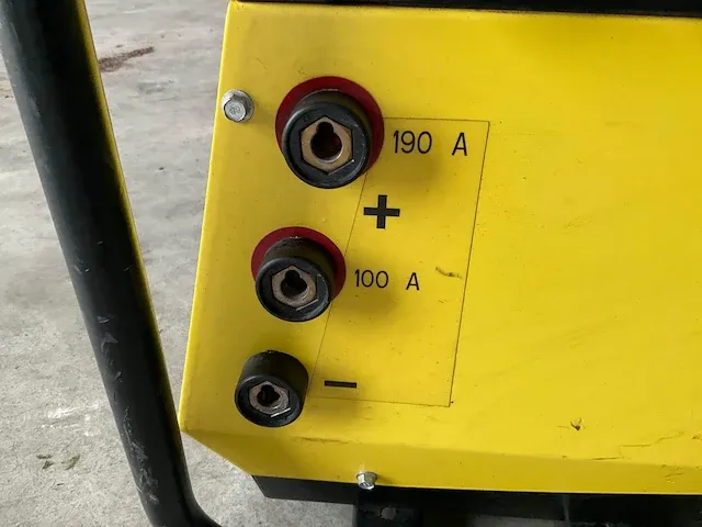 Esab khm 190 ys lasgeneratorn stroomgenerator - afbeelding 9 van  18