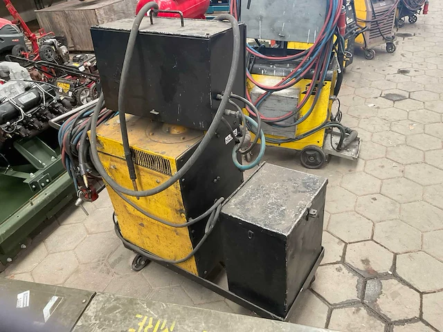 Esab lag315 lasmachine - afbeelding 4 van  5