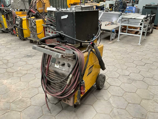 Esab lax380 lasmachine - afbeelding 2 van  7