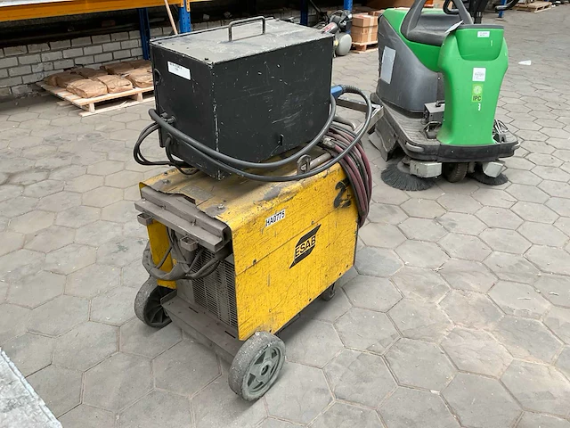 Esab lax380 lasmachine - afbeelding 4 van  7