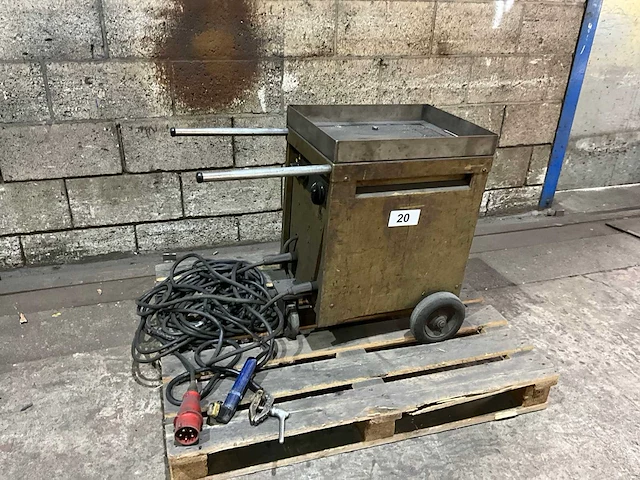 Esab lch250 lasapparaat - afbeelding 1 van  4