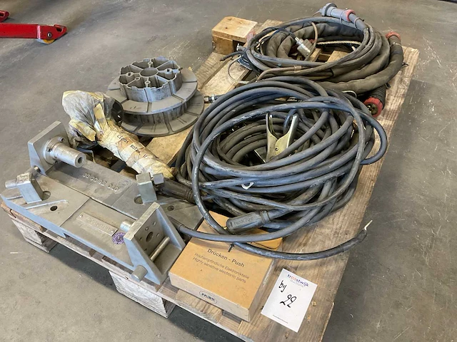 Esab lkb 320 mig lasapparaat - afbeelding 7 van  7