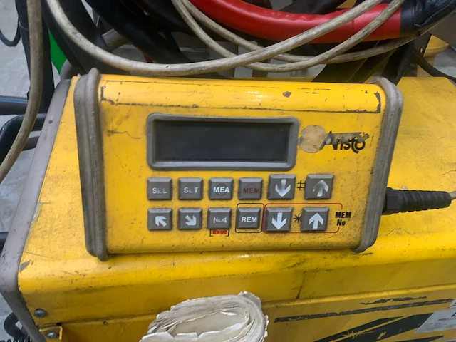 Esab luc 500 mig/mg / tig / mma lasmachine - afbeelding 10 van  12