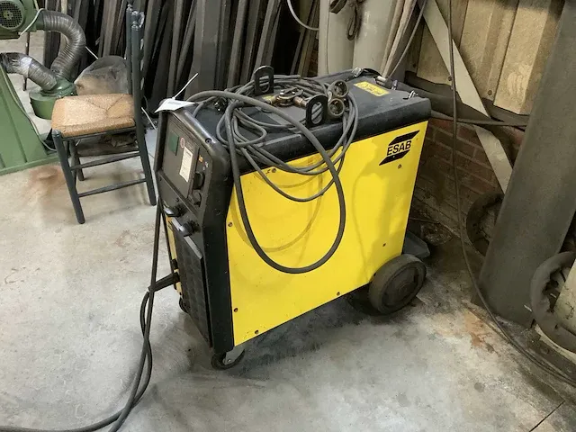 Esab mig 405 w lasapparaat - afbeelding 1 van  9