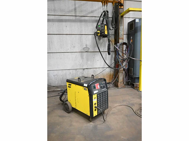 Esab mig 500tw lasapparaat met esab 48-4 feed unit - afbeelding 4 van  11
