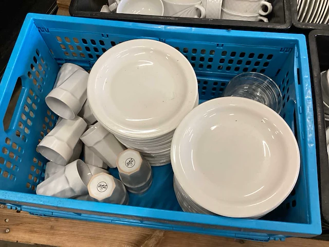 Eschenbach, arcoroc, sinki, mccain partij servies - afbeelding 2 van  6