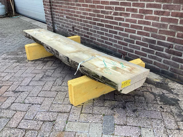 Esdoorn - 2020 gezaagd 140 x 420 x 2470 mm - schaaldeel (2x) - afbeelding 1 van  6