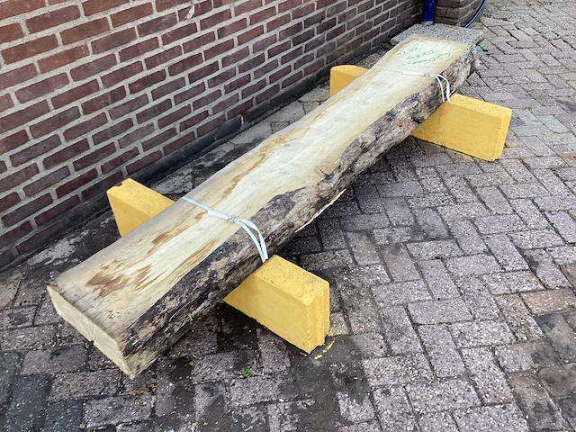 Esdoorn - 2020 gezaagd 240 x 410 x 2450 mm - schaaldeel (2x) - afbeelding 3 van  6