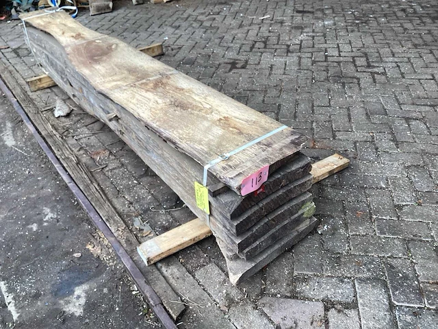 Esdoorn - kd ovengedroogd 2480x400x400 mm - schaaldeel (6x) - afbeelding 1 van  8