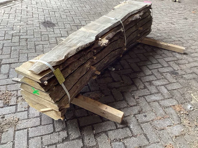 Esdoorn kd ovengedroogd 2300x550x500 mm schaaldeel (7x) - afbeelding 3 van  5