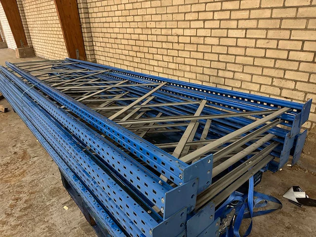 Esmena - palletstelling 22 meter (450cm hoog) - afbeelding 3 van  3