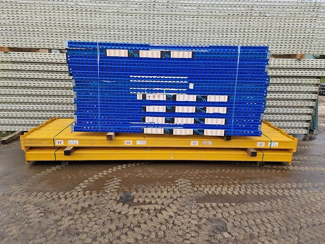 Esmena - palletstelling 33,5 meter (250cm hoog) - afbeelding 1 van  4