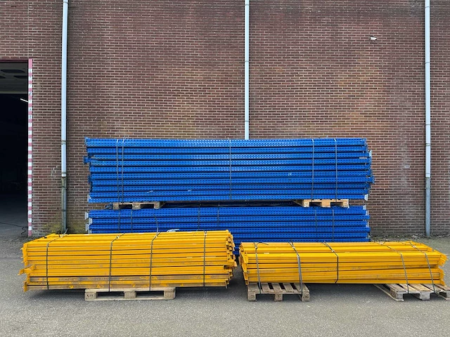 Esmena - palletstelling 42 meter (500cm hoog) - afbeelding 1 van  6
