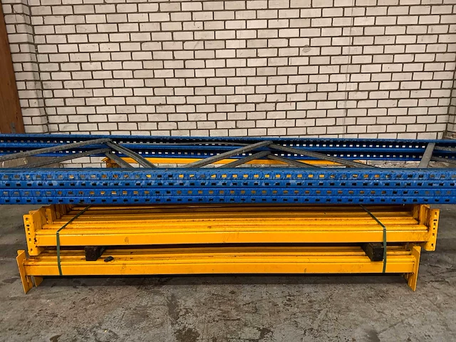 Esmena - palletstelling hoogte: 675cm - afbeelding 2 van  3