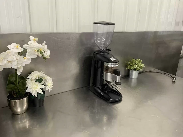 Espresso italiano - k6 glossy black - koffiemolen - afbeelding 3 van  4