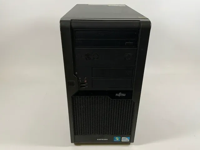 Esprimo p5730, penrium(r) dual core e5300, 8 gb ram, no hdd desktop - afbeelding 1 van  2
