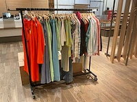 Esprit etalage dames kledingrestanten (50x) - afbeelding 1 van  14
