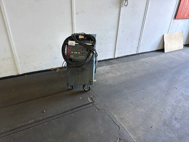 Ess 231 - synmag 4100 - mig welding machine - afbeelding 1 van  6