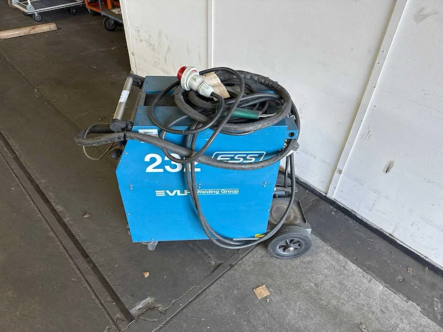 Ess 232 - synmag 4100 - mig welding machine - afbeelding 3 van  6