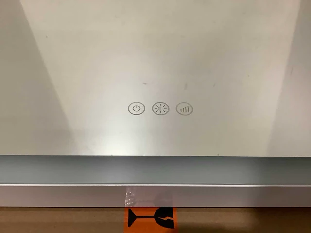 Ess lugano - led - badkamer spiegel wit 90x70cm - afbeelding 4 van  5