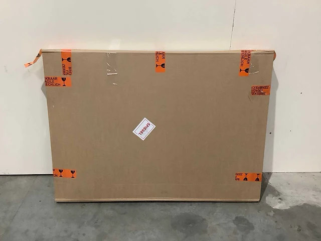 Ess lugano - led - badkamer spiegel zwart 90x80cm - afbeelding 2 van  5