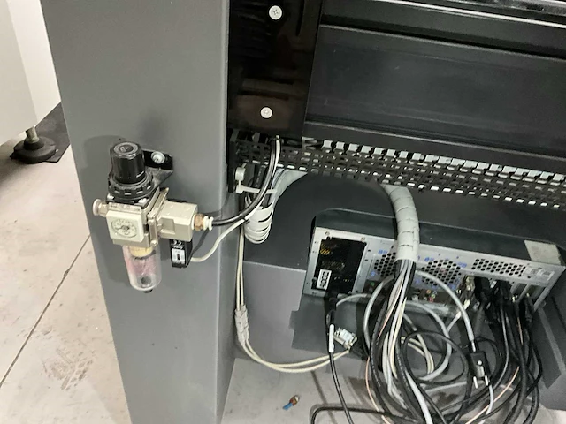 Essemtec pantera x pick and place machine - afbeelding 2 van  12