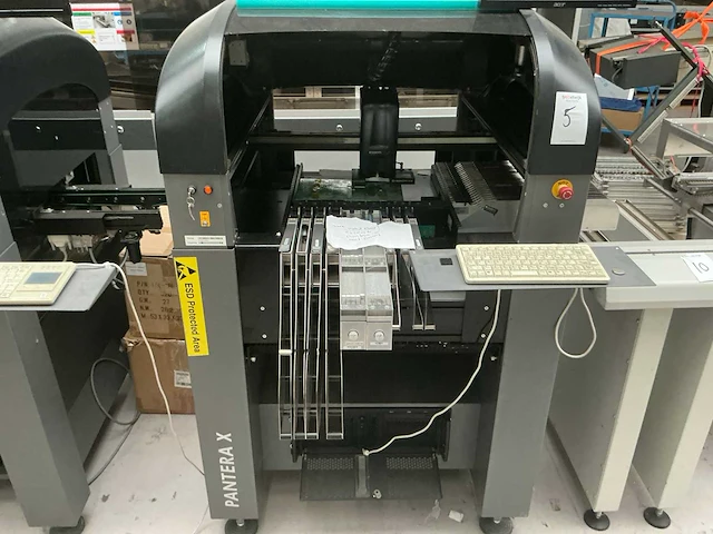 Essemtec pantera x pick and place machine - afbeelding 7 van  12