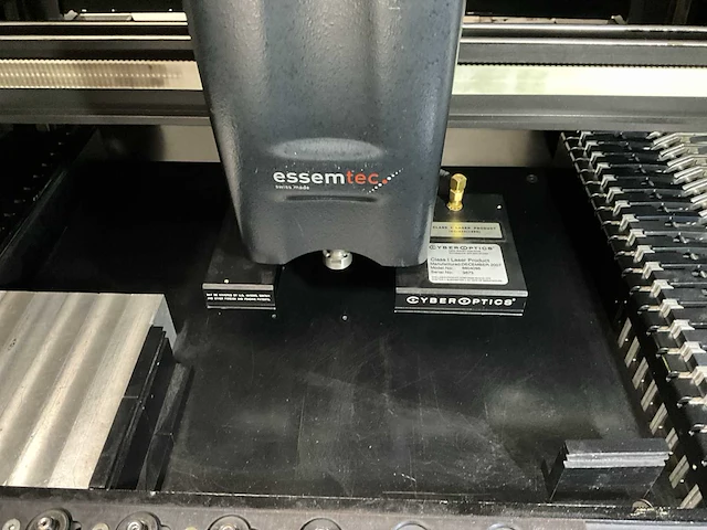 Essemtec pantera x pick and place machine - afbeelding 9 van  12