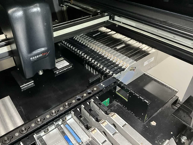 Essemtec pantera x pick and place machine - afbeelding 10 van  12