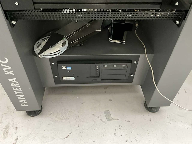 Essemtec pantera xvc pick and place machine - afbeelding 8 van  12