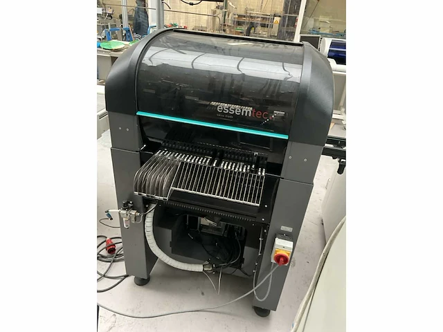 Essemtec pantera xvc pick and place machine - afbeelding 11 van  12