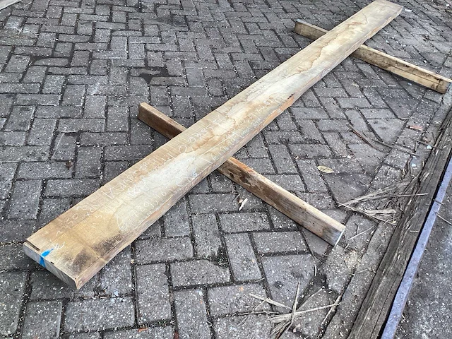 Essen a kwaliteit - kd ovengedroogd 3400x220x52 mm - balk - afbeelding 3 van  7