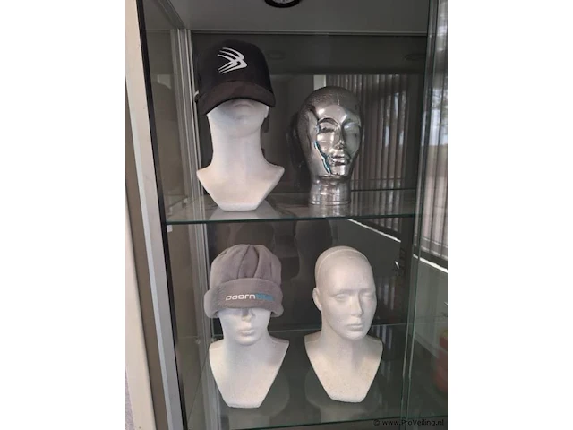 Etalage mannequin hoofden - afbeelding 1 van  5