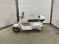 Etalian - snorscooter - retro - e-scooter - afbeelding 7 van  14