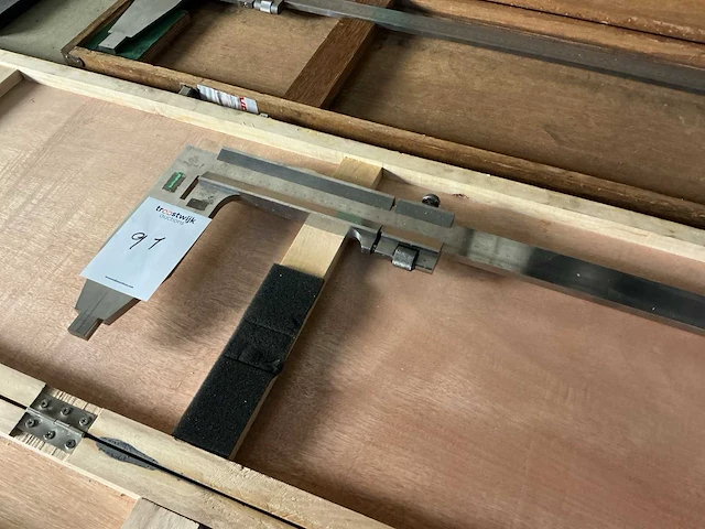 Etalon schuifmaat 1270 mm - afbeelding 2 van  2