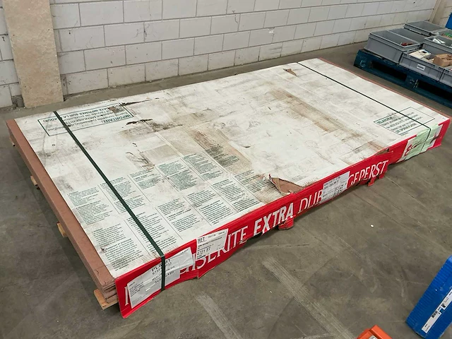Eternit menuiserite brandwerende vezelcementplaat (33x) - afbeelding 1 van  4
