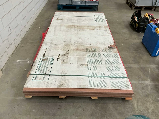 Eternit menuiserite brandwerende vezelcementplaat (33x) - afbeelding 2 van  4