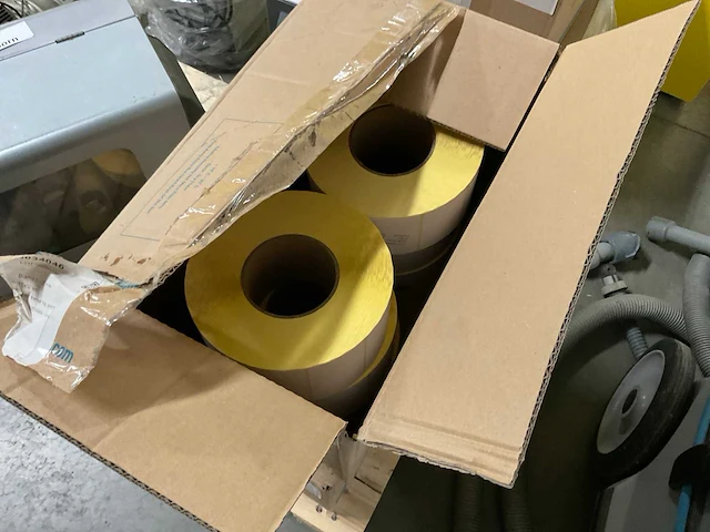 Etikettenprinter met etiketten - afbeelding 10 van  10