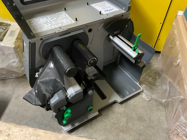 Etikettenprinter met etiketten - afbeelding 4 van  9